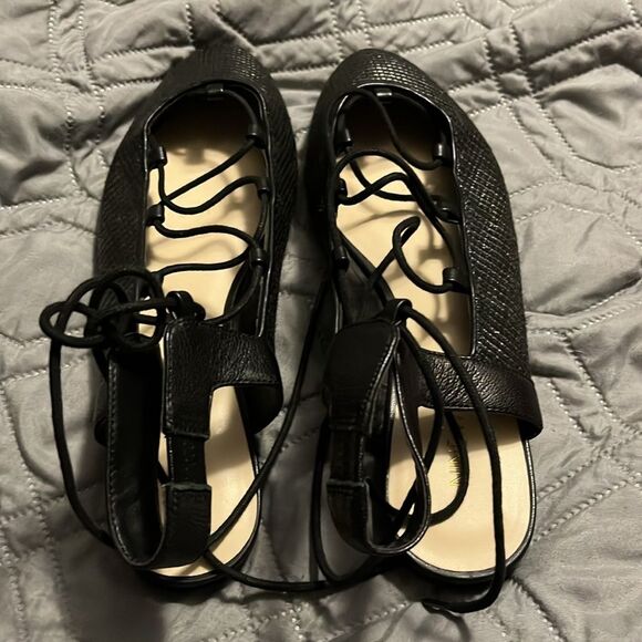 Nine West lace up ballet flats size 9, medium - Picture 3 of 7